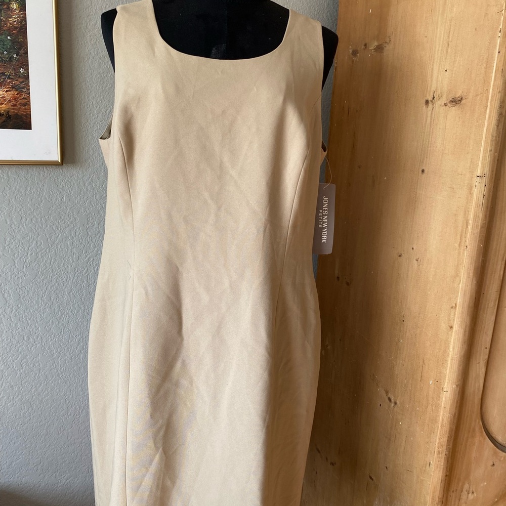 Jones New York Beige Midi Dress